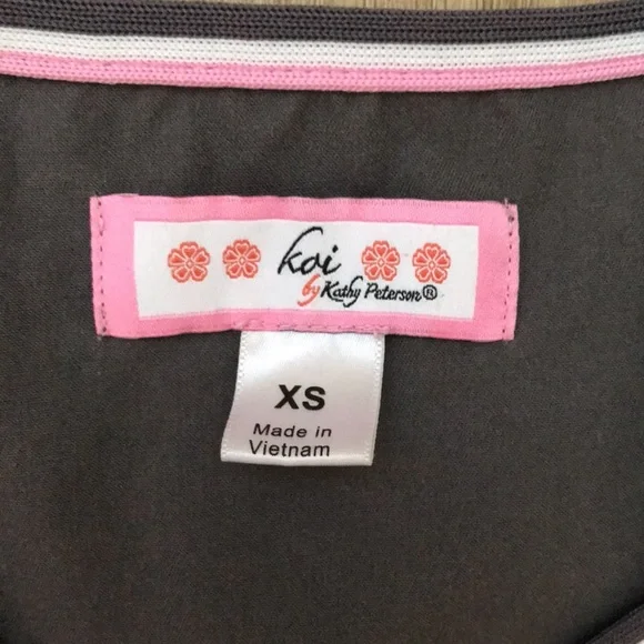 Koi Scrubs / Gray V-neck Scrub Top, Size XS - Picture 2 of 5